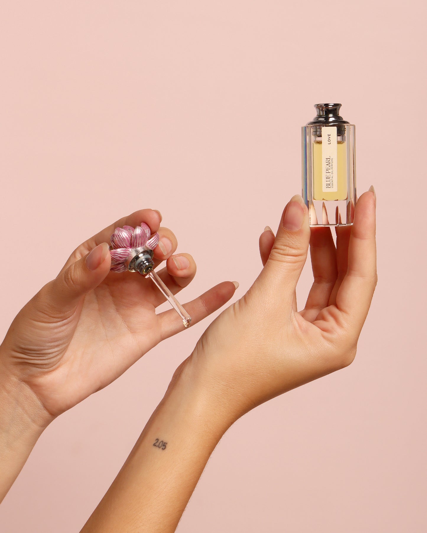 Love - Tender Embrace - Petite